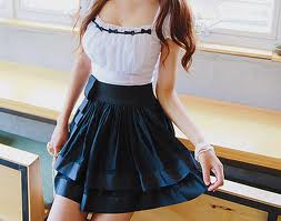 Vestido lindo azul e branco.